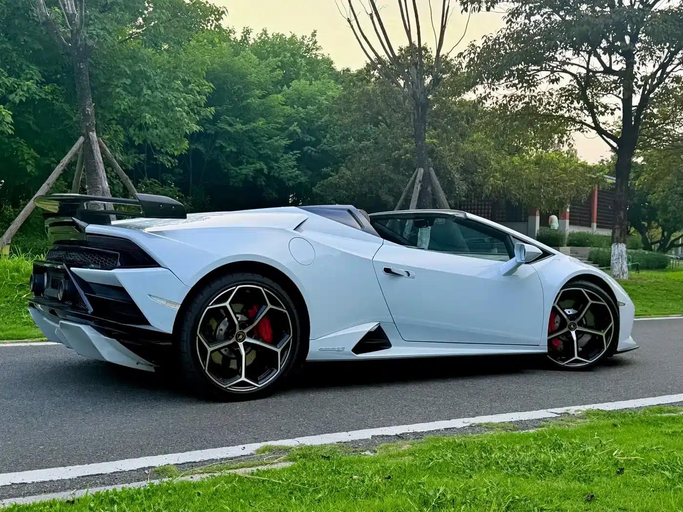 Huracán 2020 Huracán EVO RWD Spyder — миниатюра 18