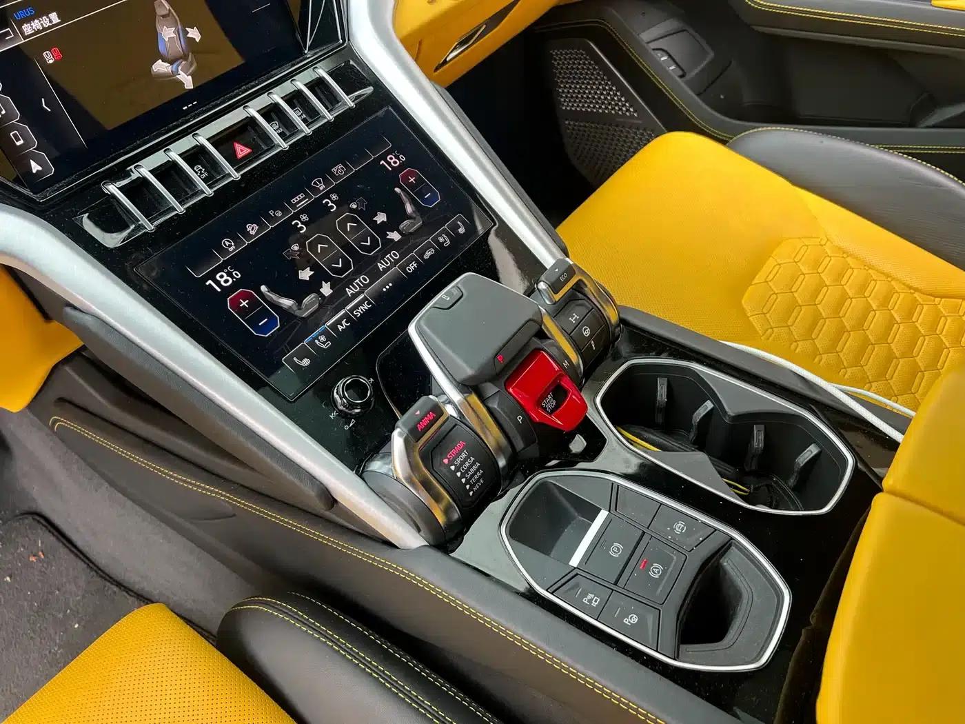 2021 Urus 4.0T V8 — миниатюра 5