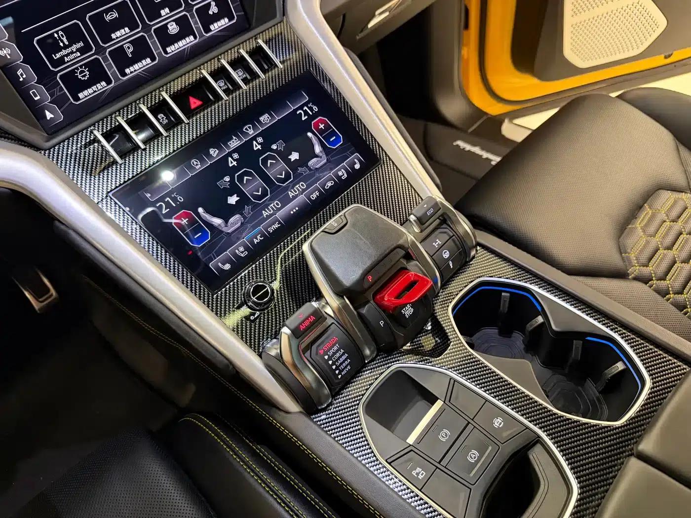 2018 Urus 4.0T V8 — миниатюра 13