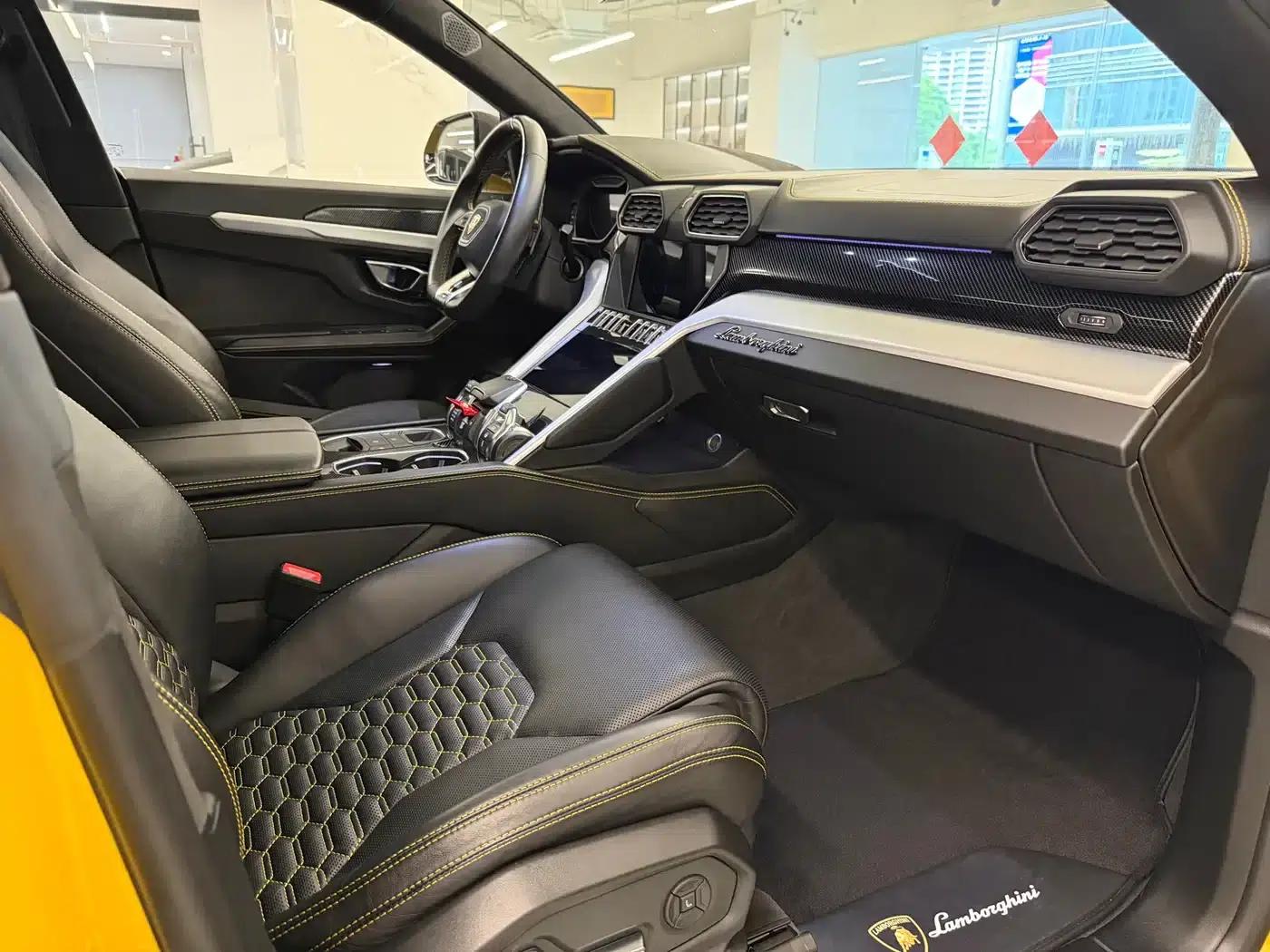 2018 Urus 4.0T V8 — миниатюра 7