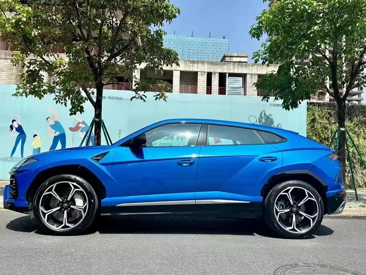 2021 Urus 4.0T V8 — миниатюра 3