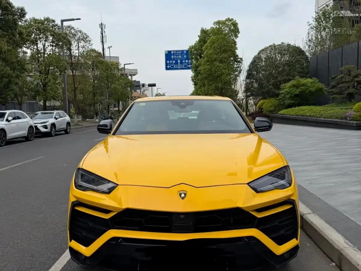 2018 Urus 4.0T V8 — миниатюра 1