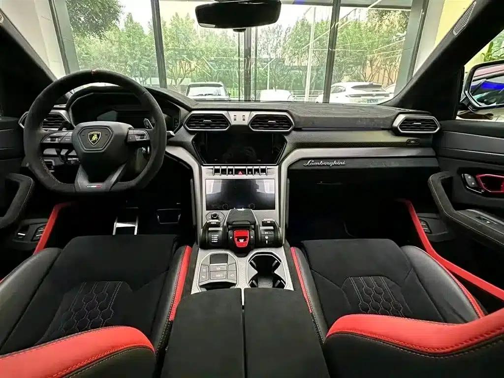 Urus 2022 4.0T V8 Performante — миниатюра 9