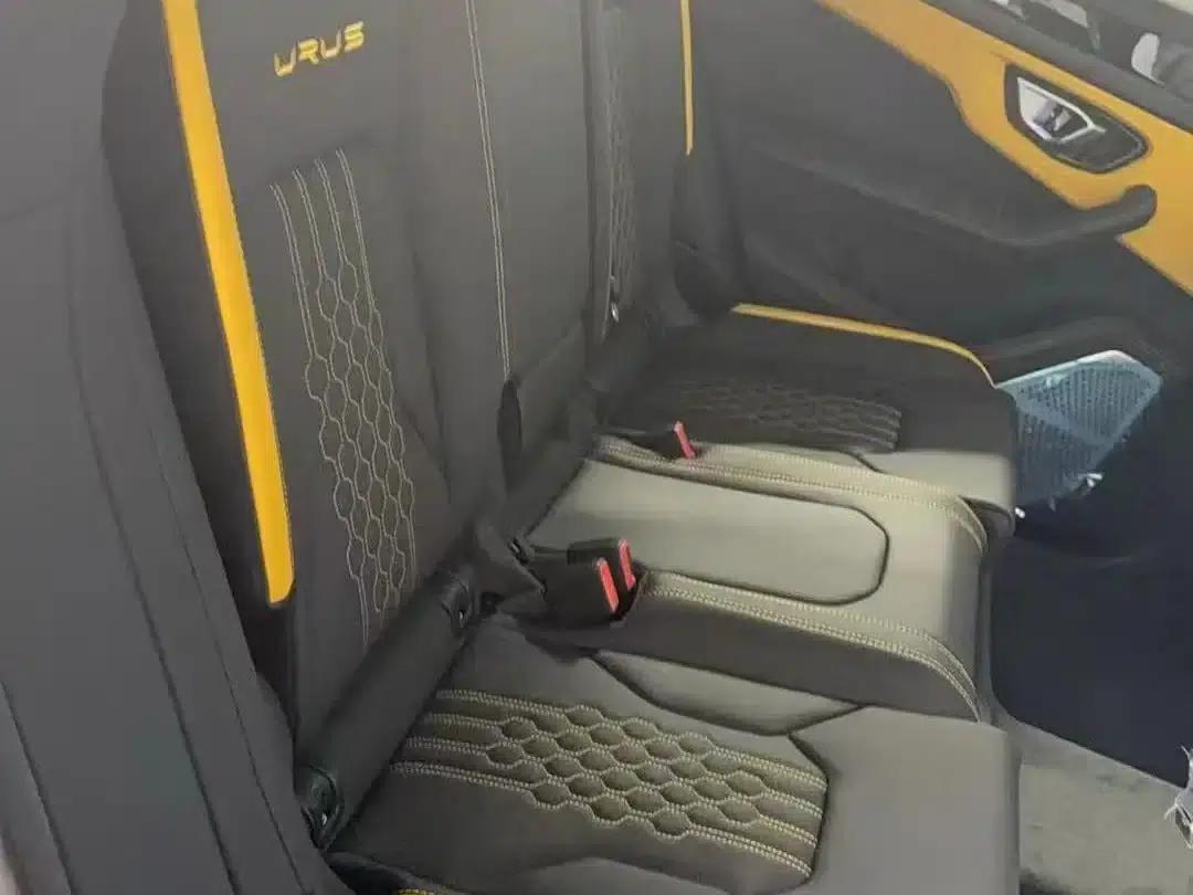 2023 Urus 4.0T V8 S — миниатюра 4