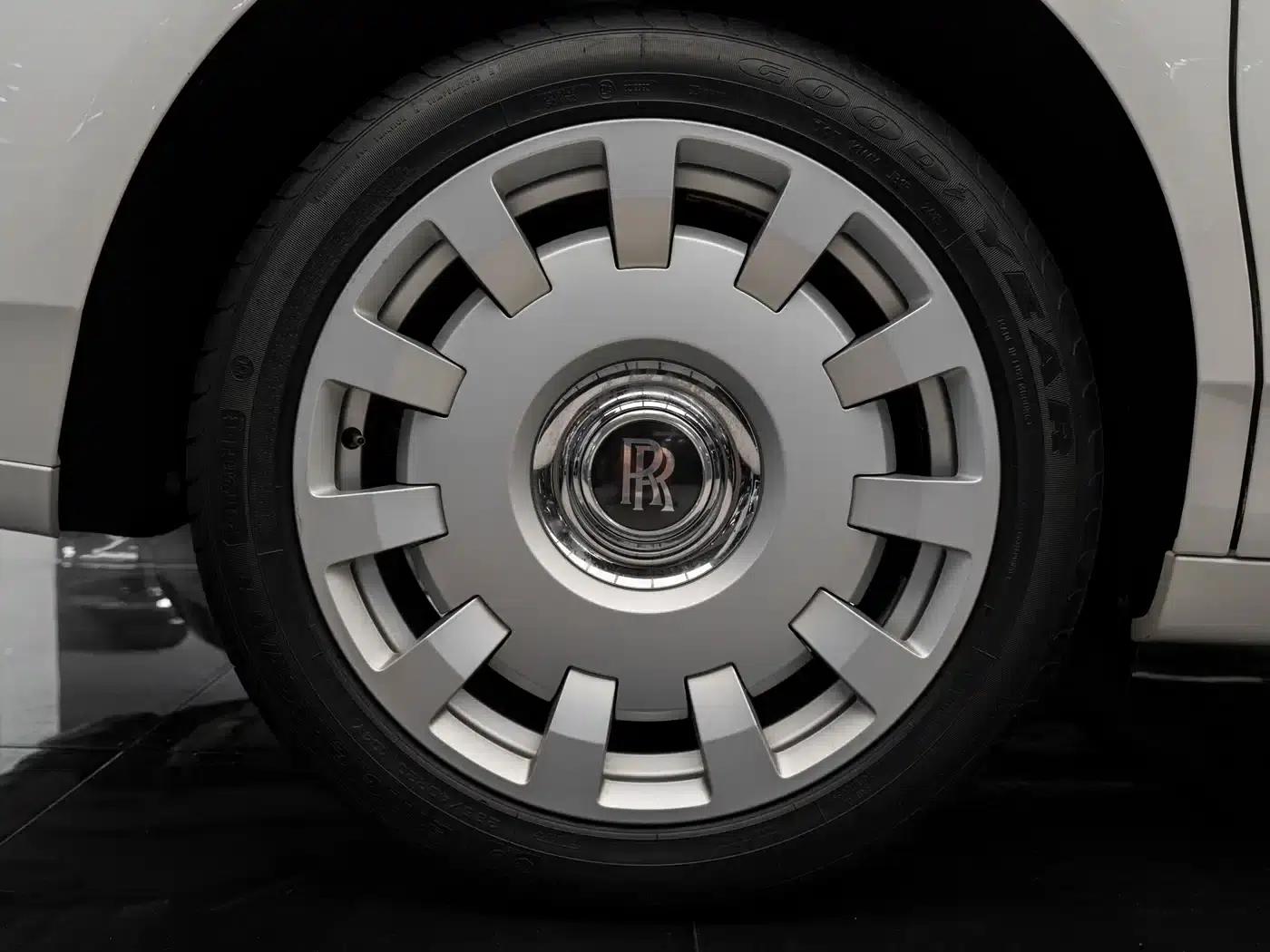 2014 Ghost 6.6T Extended Version — миниатюра 16
