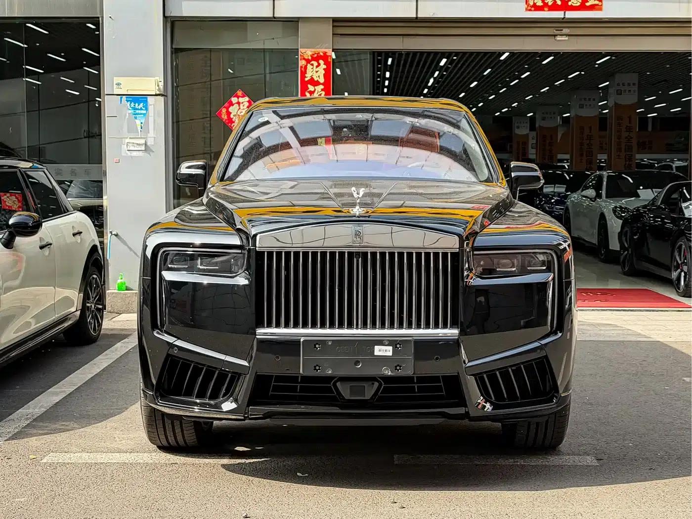 2024 Cullinan, four-seater version — миниатюра 2