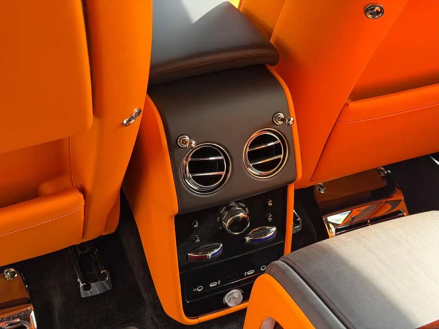 2024 Cullinan, four-seater version — миниатюра 14