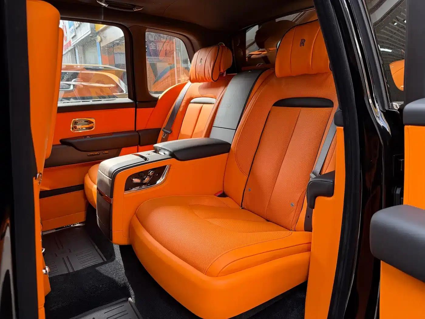 2024 Cullinan, four-seater version — миниатюра 6