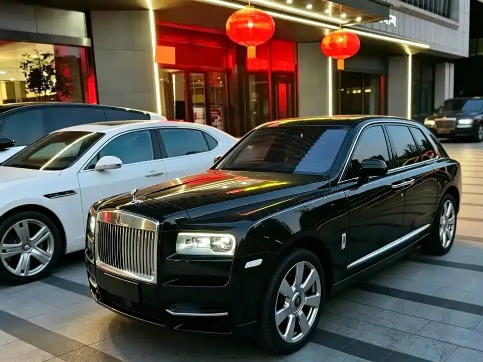 2018 Cullinan 5-seater — миниатюра 1