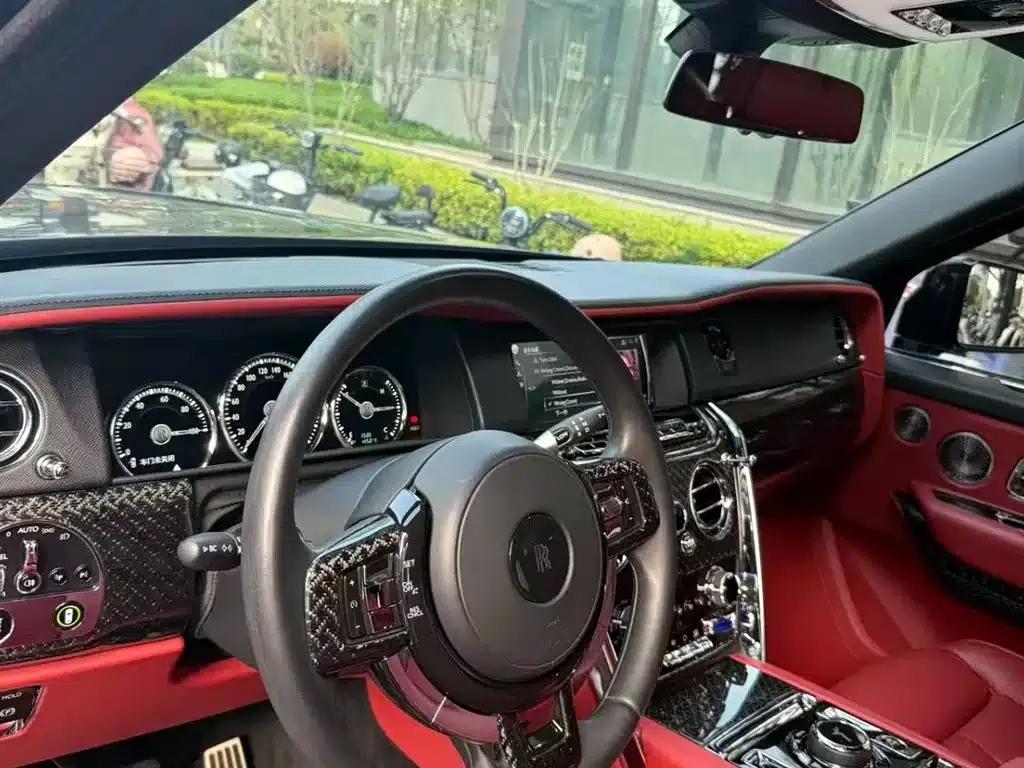 2018 Cullinan 5-seater — миниатюра 5