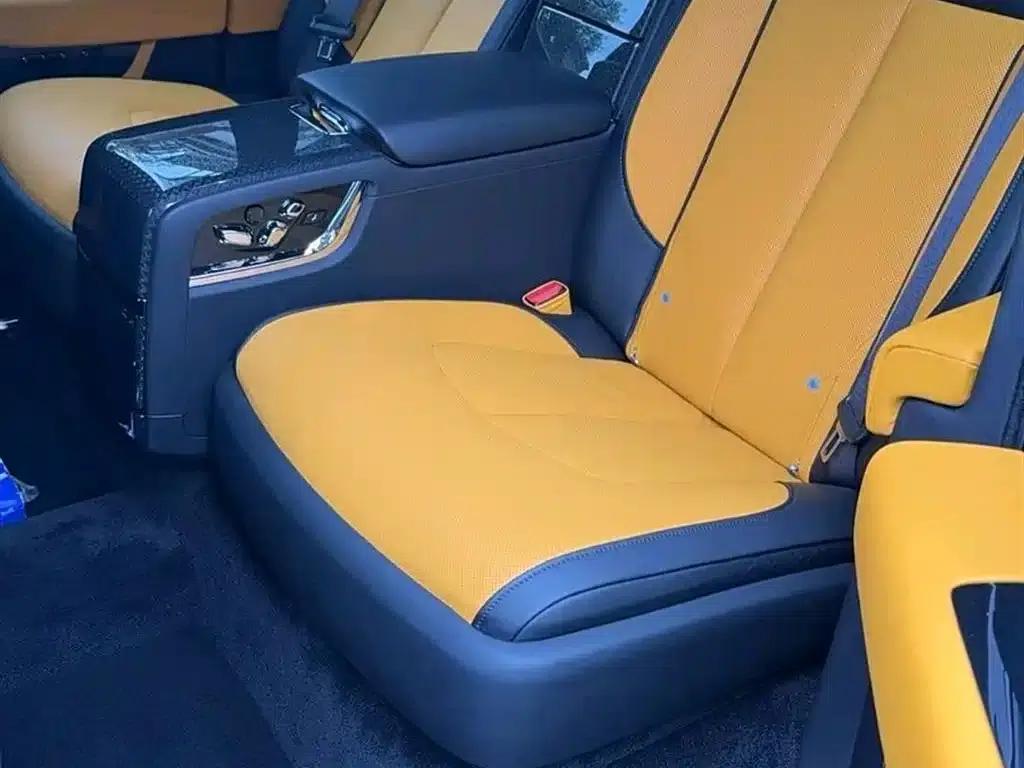 2024 Cullinan Black Badge — миниатюра 4