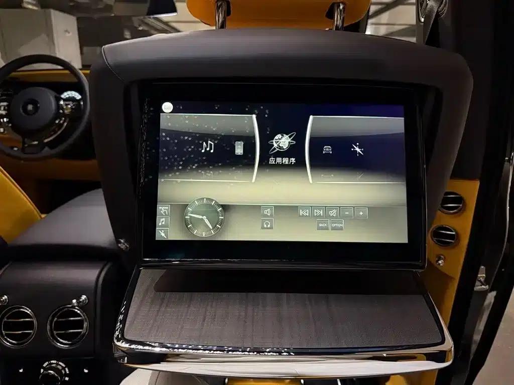 2024 Cullinan, four-seater version — миниатюра 16