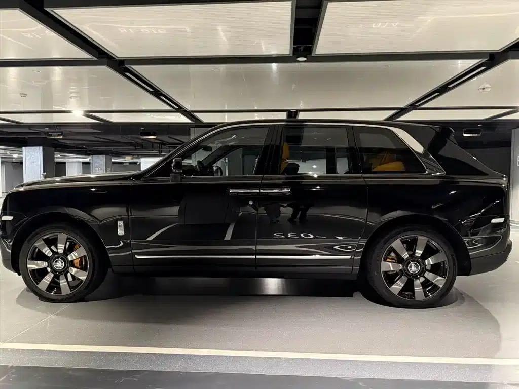 2024 Cullinan, four-seater version — миниатюра 3