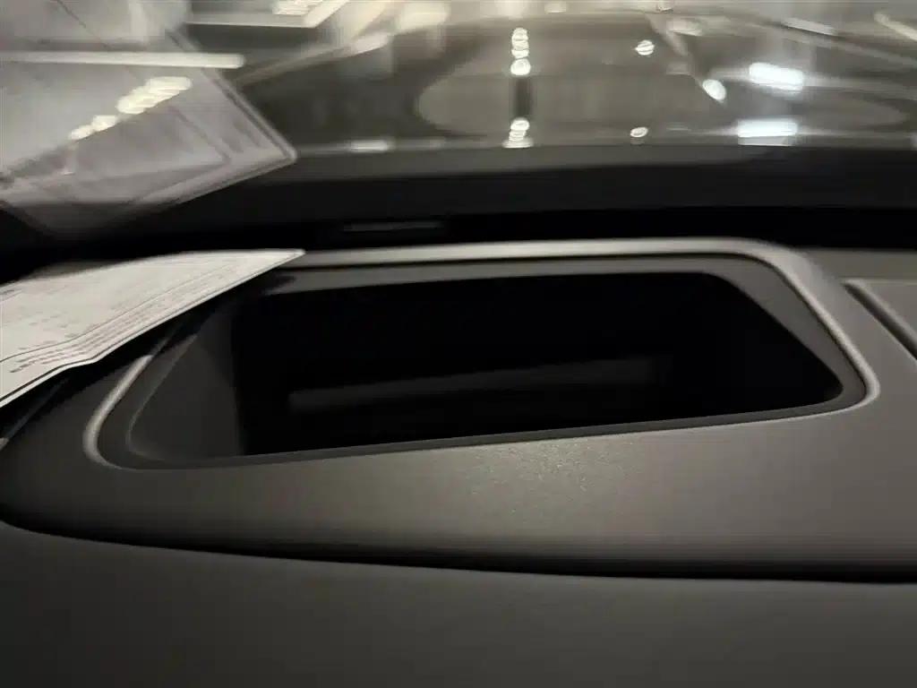 2024 Cullinan, four-seater version — миниатюра 10