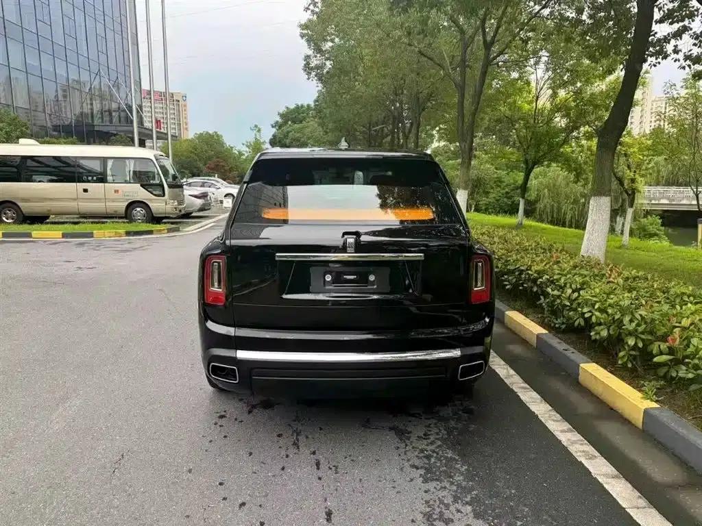 2024 Cullinan 5-seater — миниатюра 2