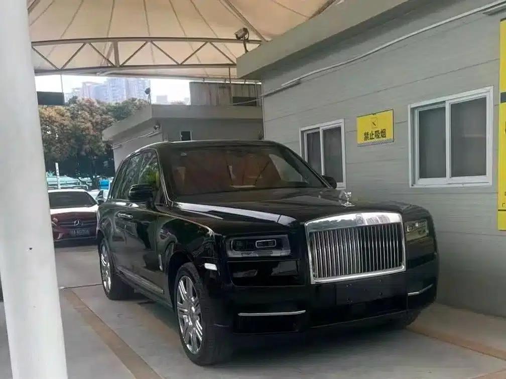 2024 Cullinan, four-seater version — миниатюра 1