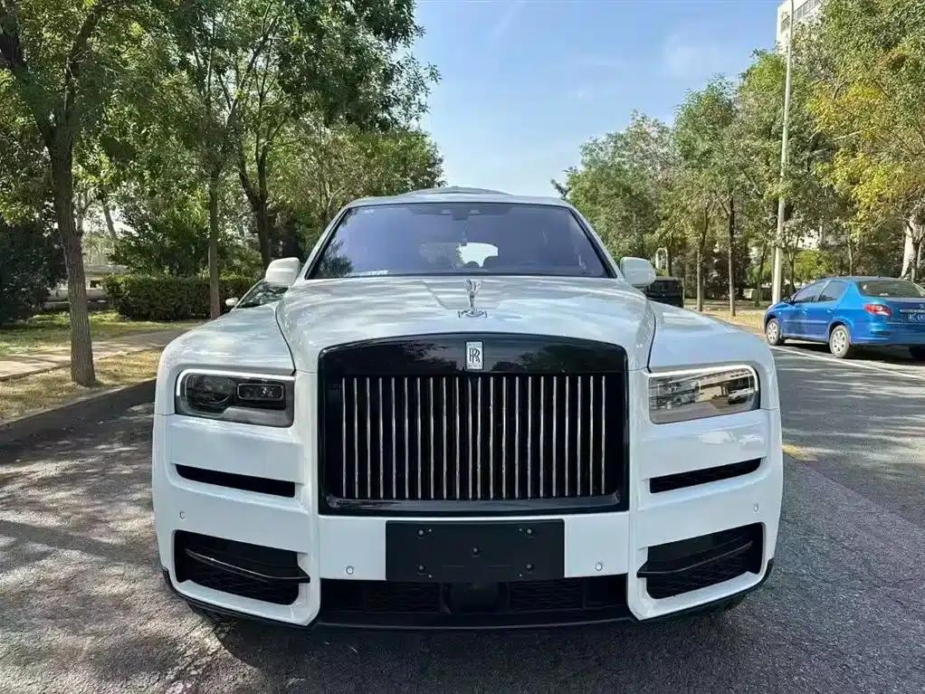 2024 Cullinan, four-seater version — миниатюра 1