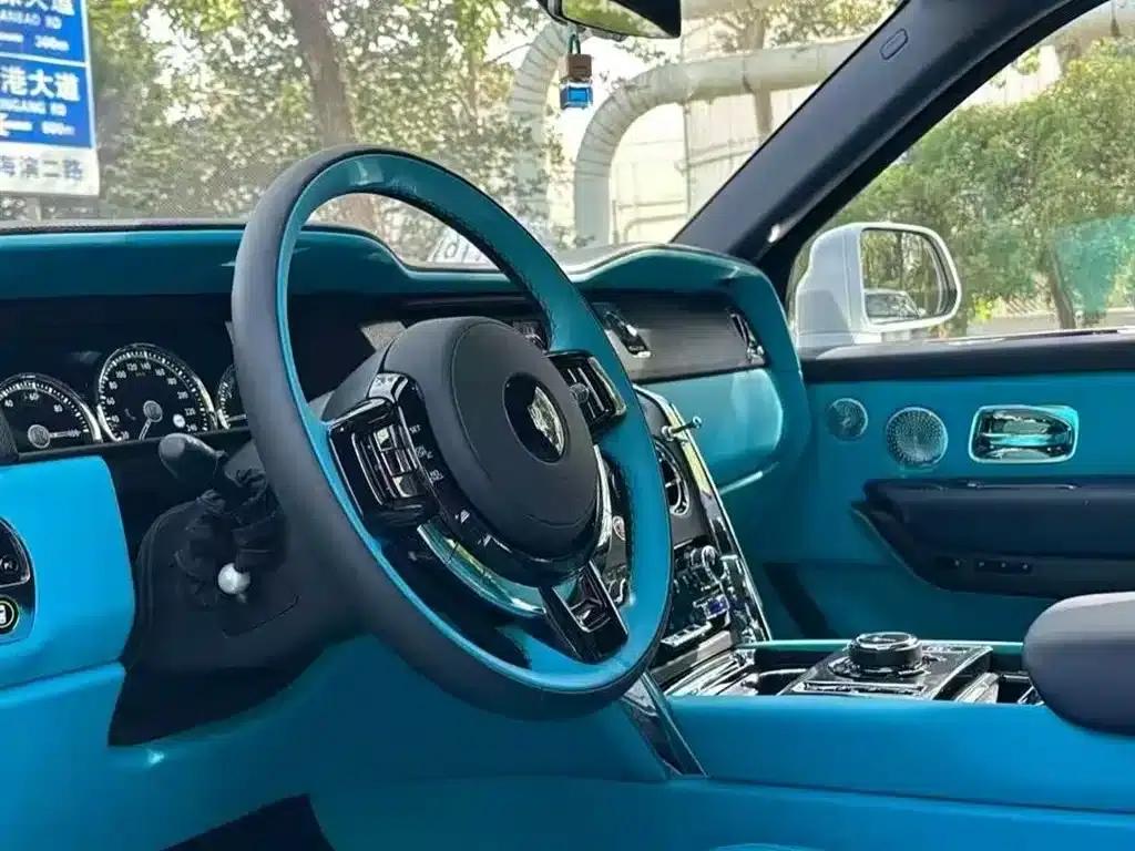 2024 Cullinan, four-seater version — миниатюра 3