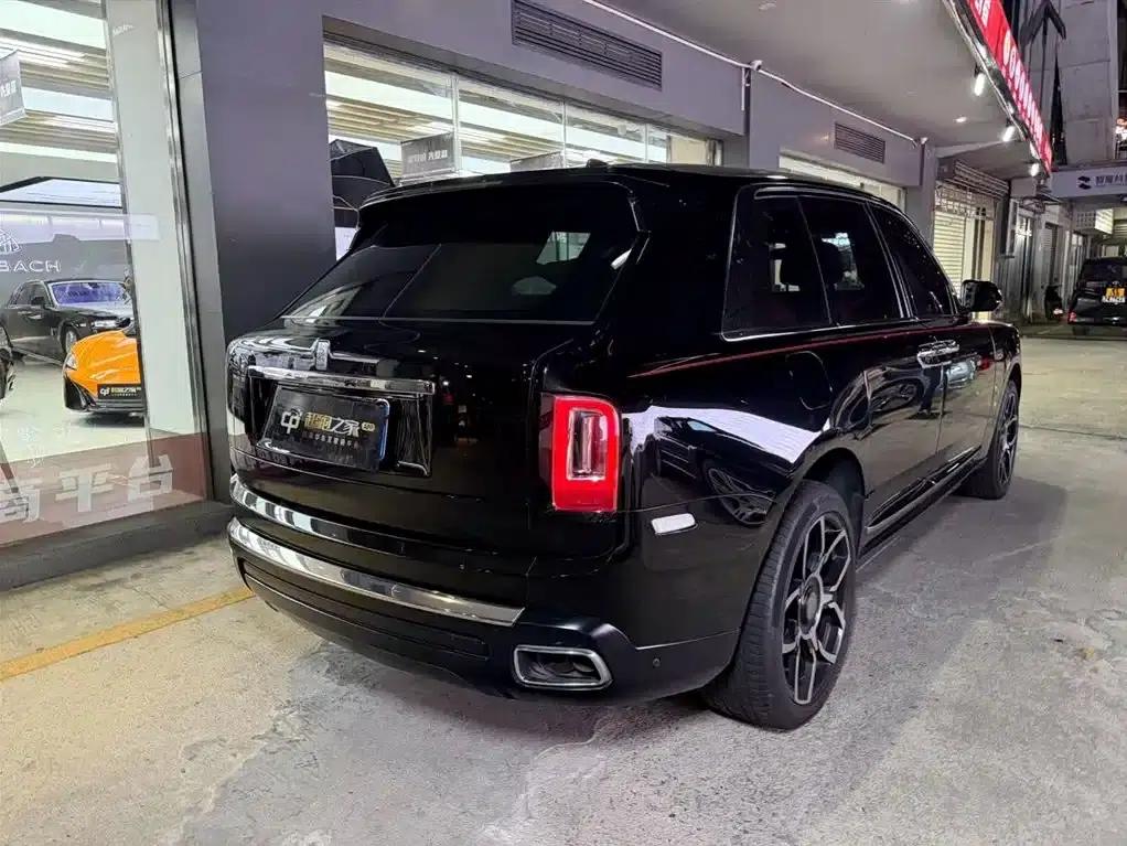 2024 Cullinan, four-seater version — миниатюра 11