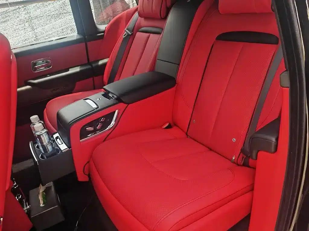 2024 Cullinan, four-seater version — миниатюра 6