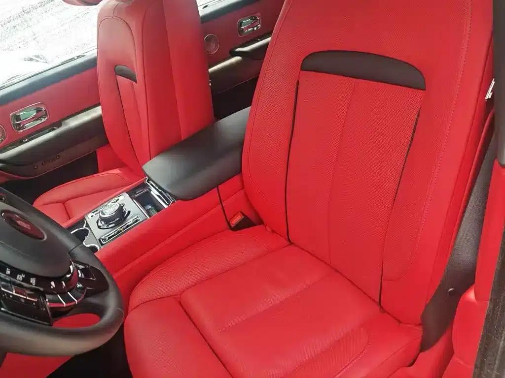 2024 Cullinan, four-seater version — миниатюра 7
