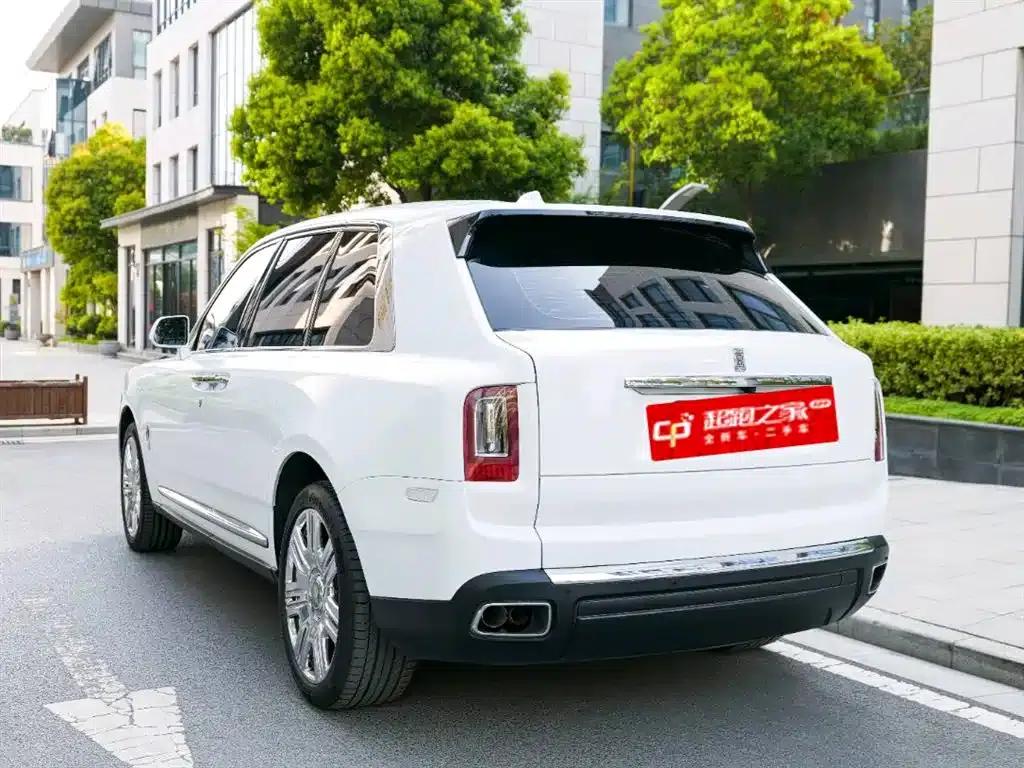 2024 Cullinan, four-seater version — миниатюра 3