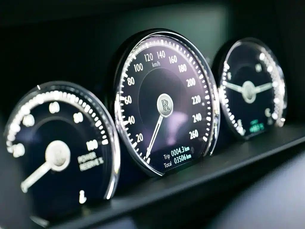 2024 Cullinan, four-seater version — миниатюра 10