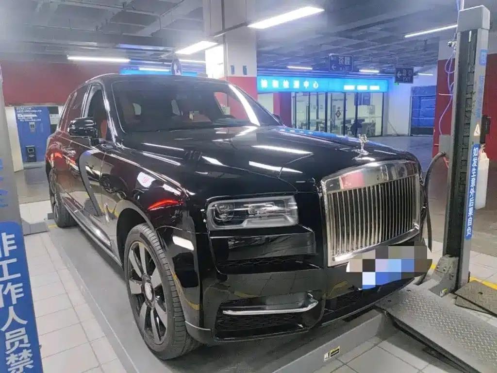 2024 Cullinan, four-seater version — миниатюра 2