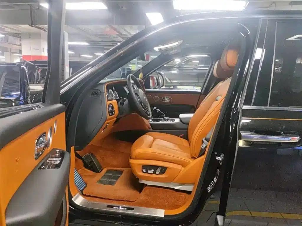 2024 Cullinan, four-seater version — миниатюра 11