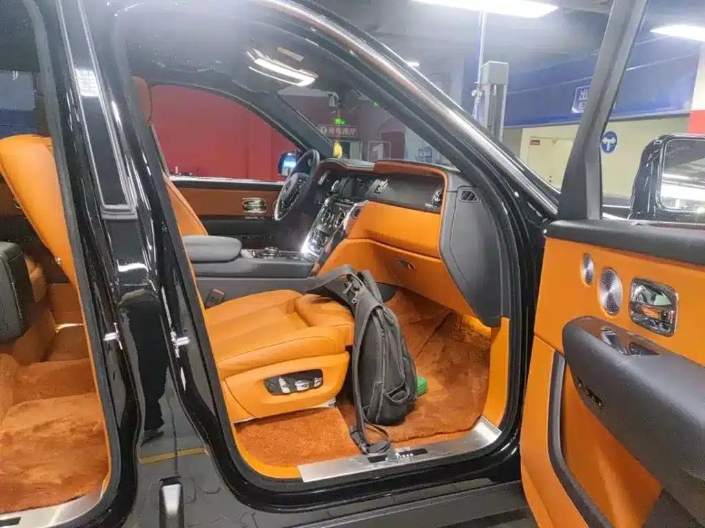 2024 Cullinan, four-seater version — миниатюра 8