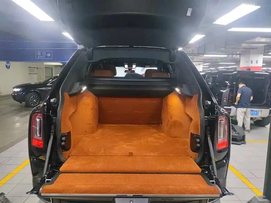 2024 Cullinan, four-seater version — миниатюра 9