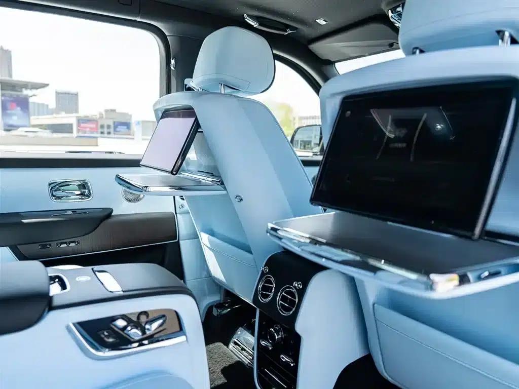 2024 Cullinan, four-seater version — миниатюра 7