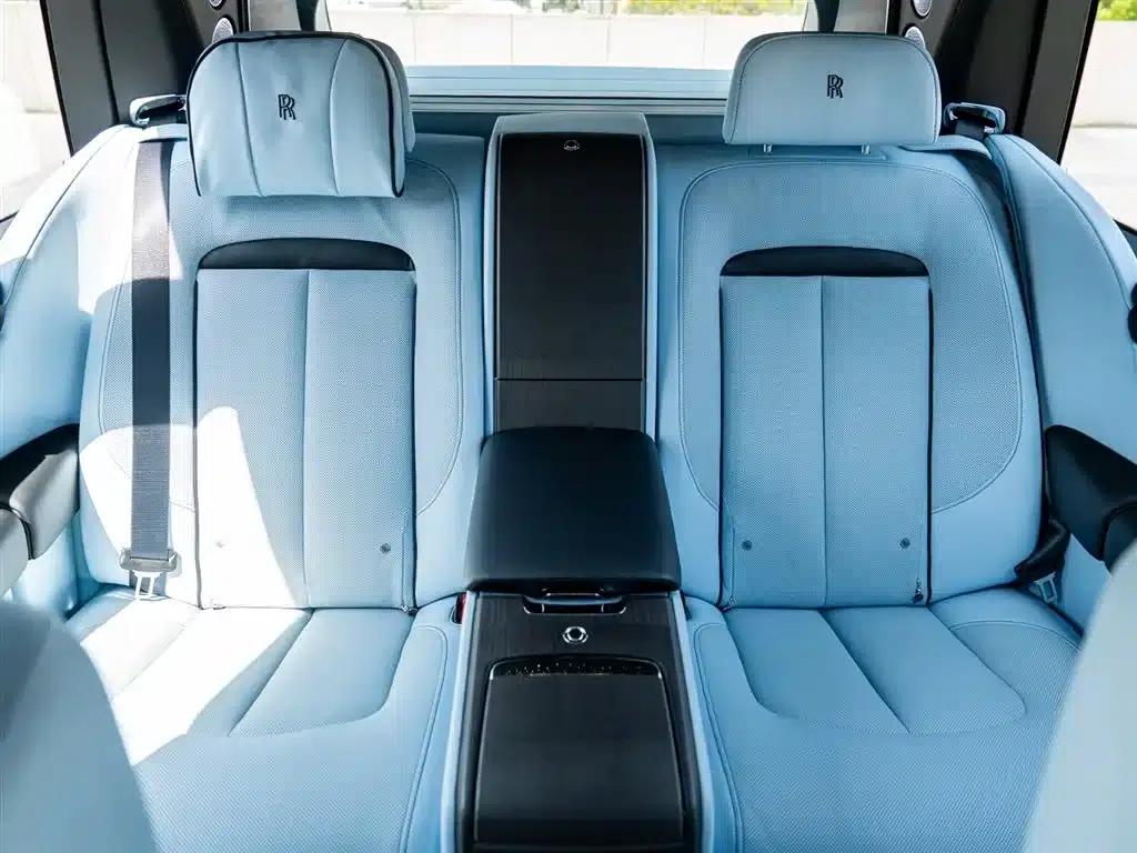 2024 Cullinan, four-seater version — миниатюра 8
