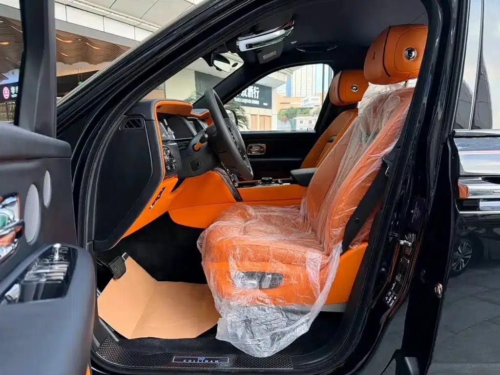 2024 Cullinan Black Badge — миниатюра 11