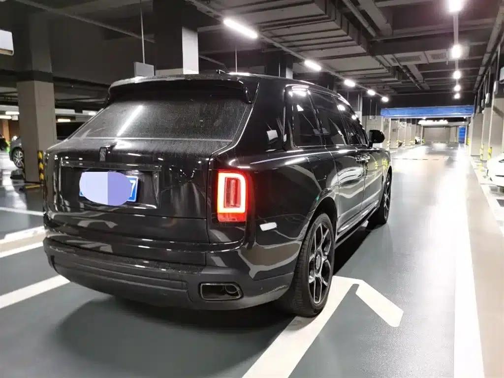 2024 Cullinan Black Badge — миниатюра 6
