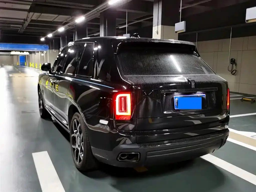 2024 Cullinan Black Badge — миниатюра 7