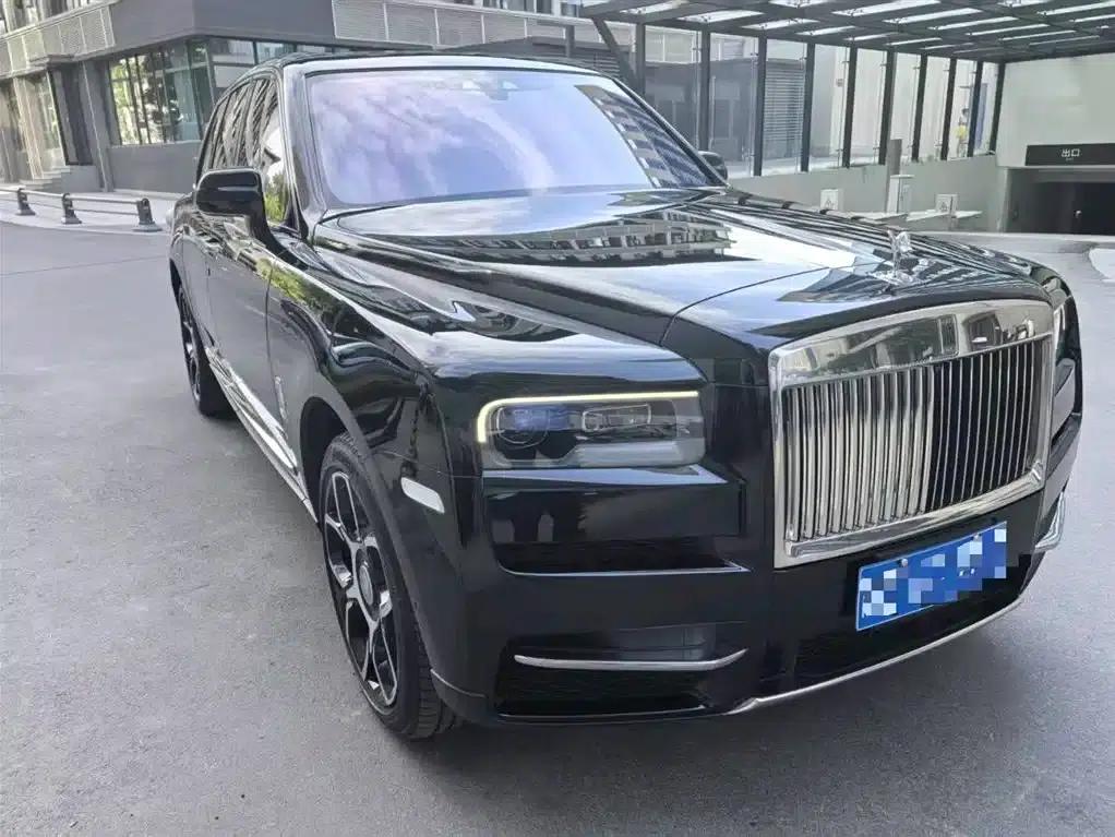 2024 Cullinan, four-seater version — миниатюра 2