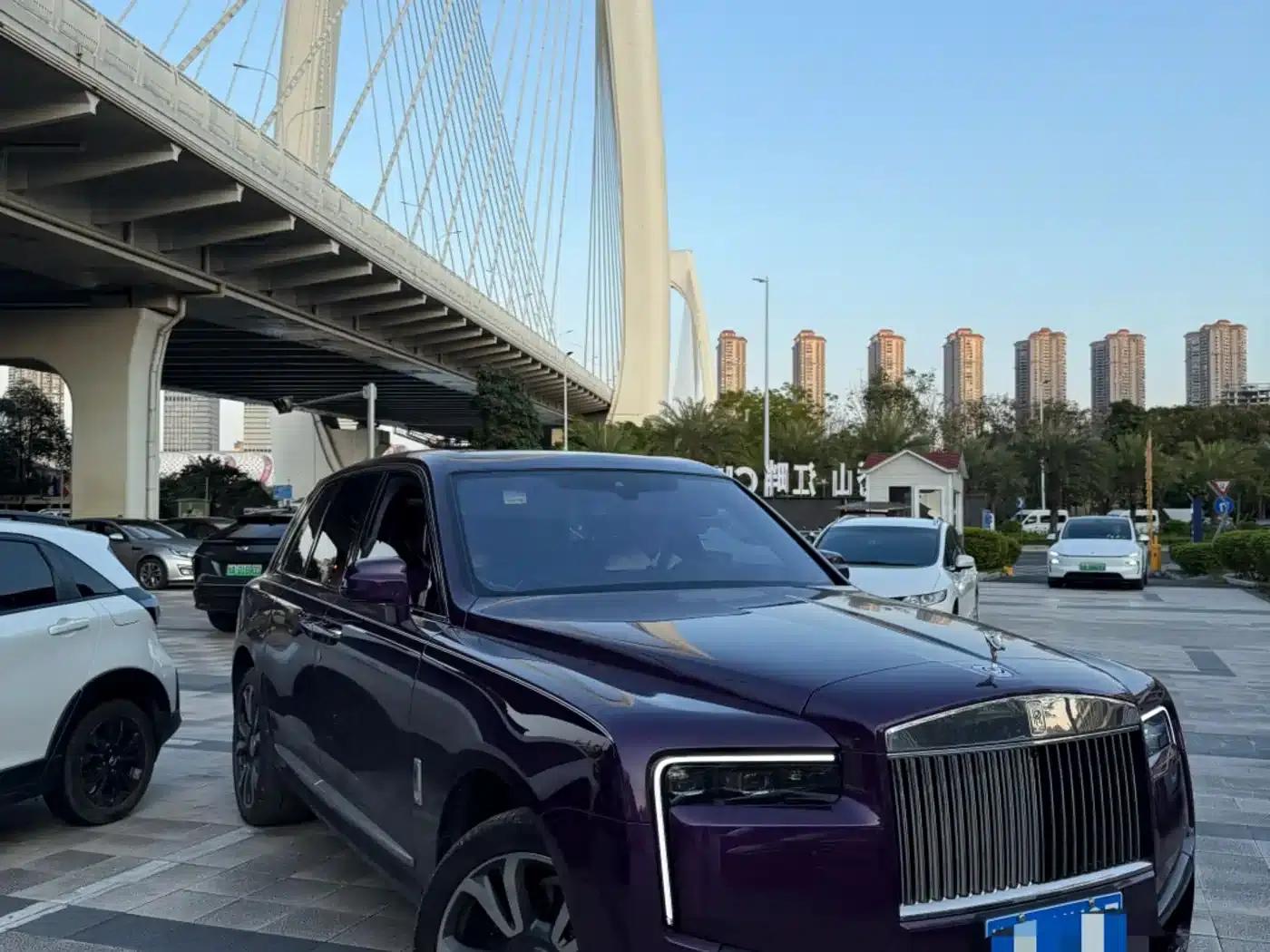 2024 Cullinan, four-seater version — миниатюра 8