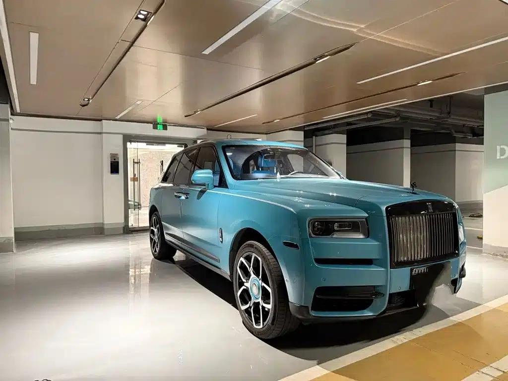 2018 Cullinan, four-seater version — миниатюра 3