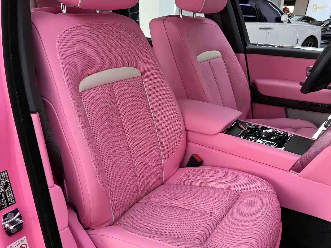 2022 Cullinan 6.7T Four-Seat Version — миниатюра 15