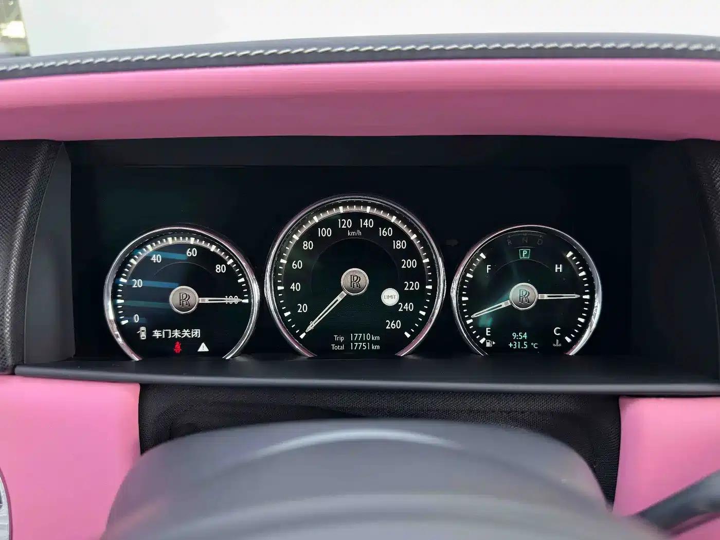 2022 Cullinan 6.7T Four-Seat Version — миниатюра 20