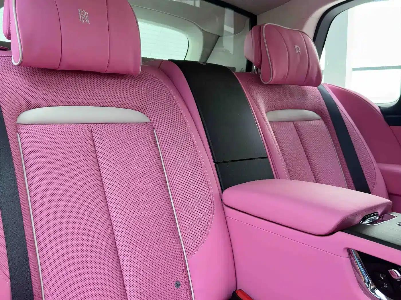 2022 Cullinan 6.7T Four-Seat Version — миниатюра 33