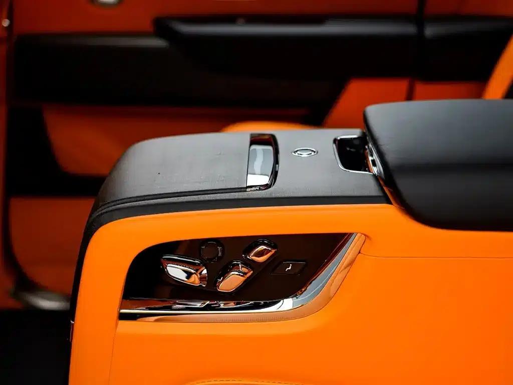 2024 Cullinan, four-seater version — миниатюра 11