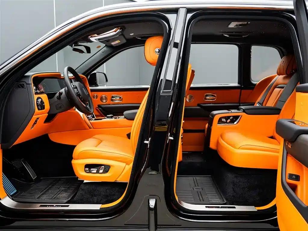 2024 Cullinan, four-seater version — миниатюра 16