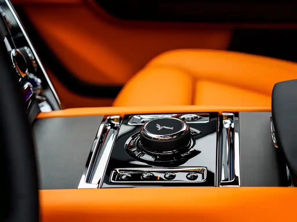 2024 Cullinan, four-seater version — миниатюра 17