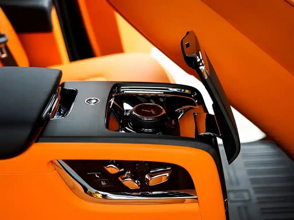 2024 Cullinan, four-seater version — миниатюра 24