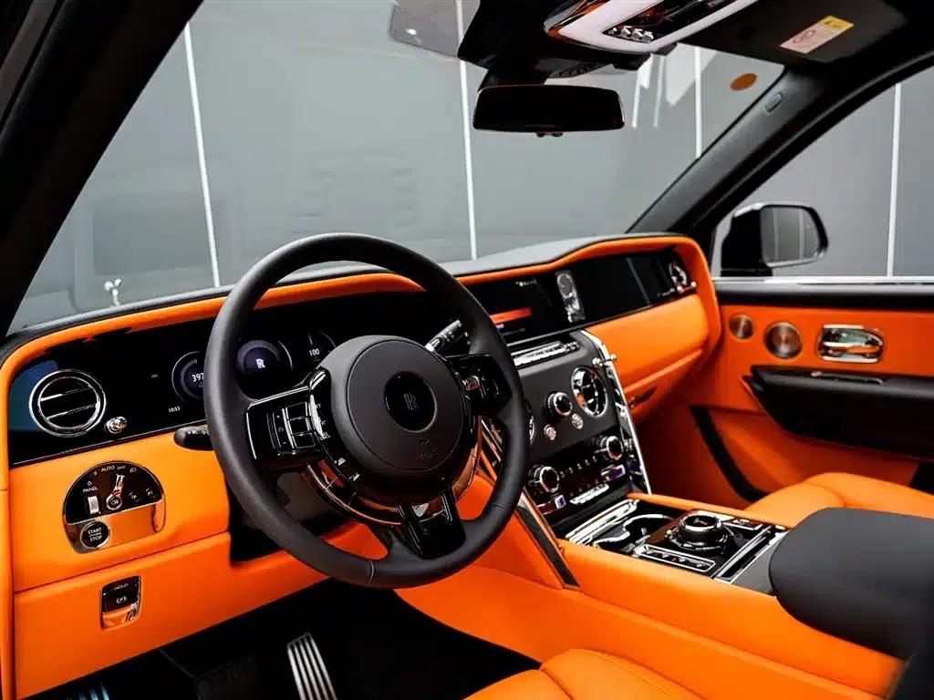 2024 Cullinan, four-seater version — миниатюра 8