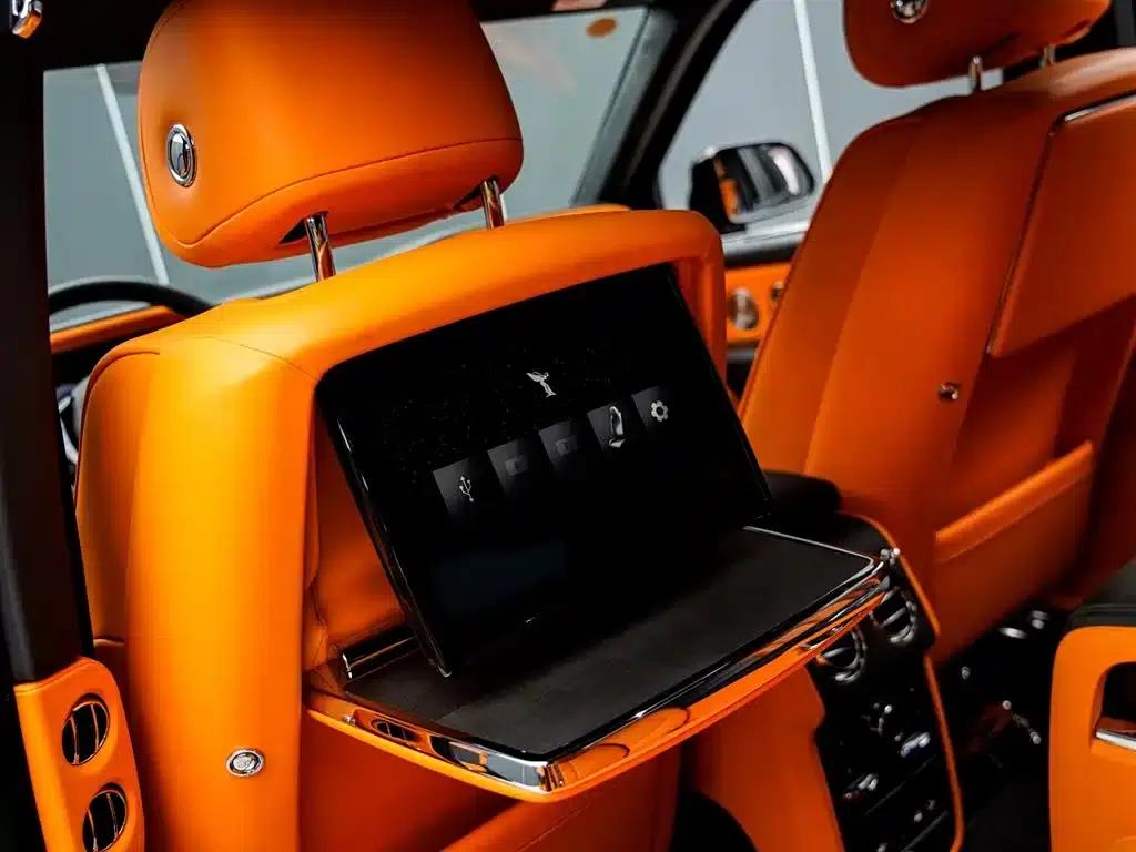 2024 Cullinan, four-seater version — миниатюра 10