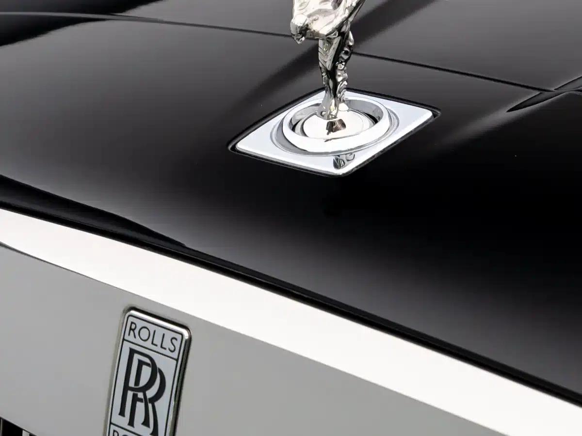 2024 Cullinan, four-seater version — миниатюра 3