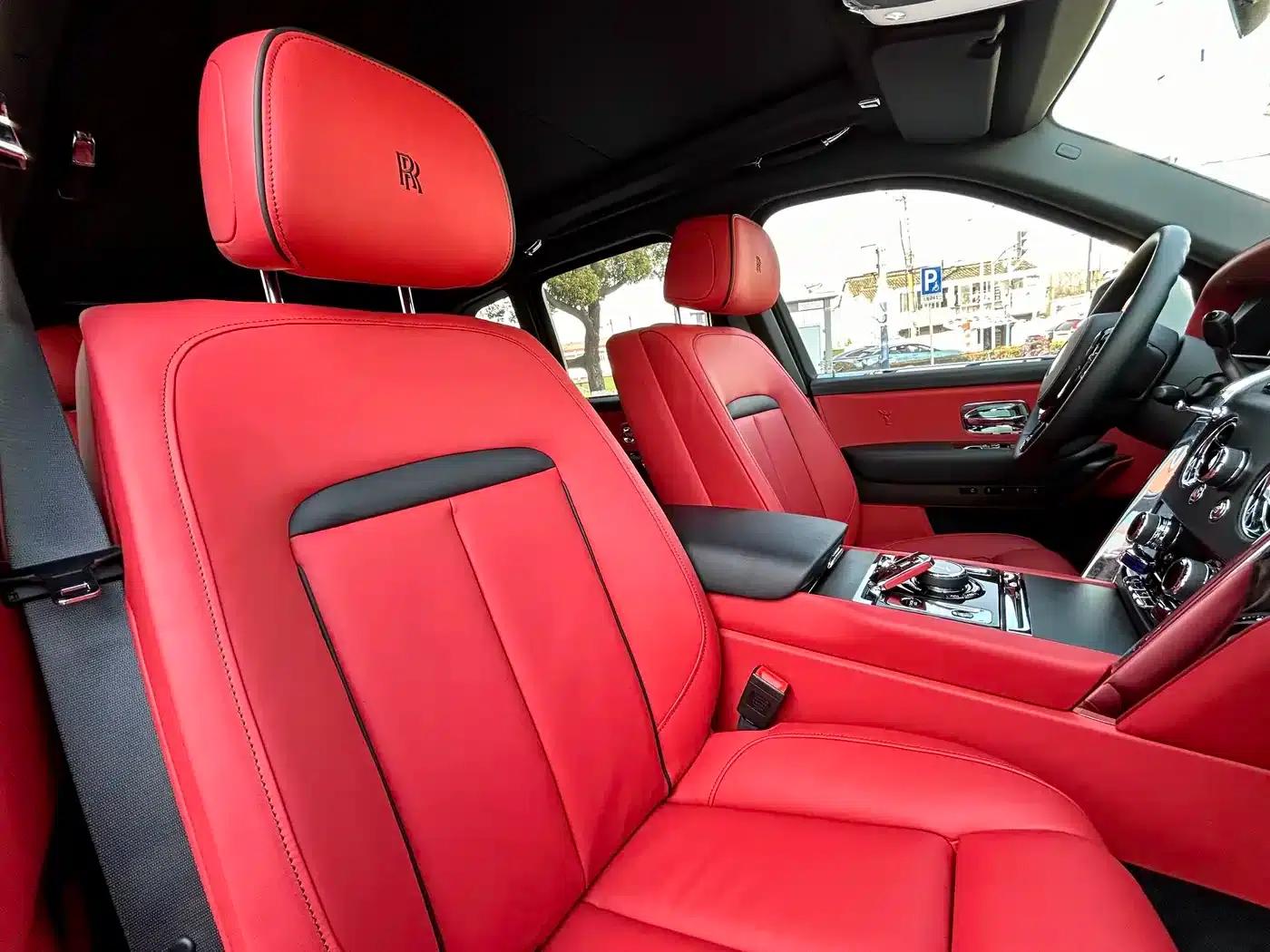 2018 Cullinan, four-seater version — миниатюра 7